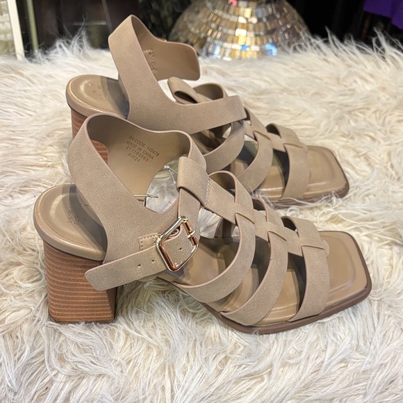 Primark Taupe Strappy Sandals - Picture 2 of 4